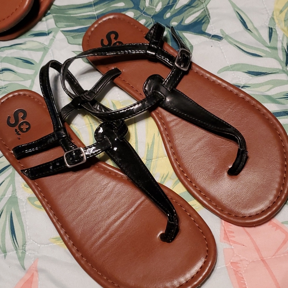 Sandals - Picture 2 of 13